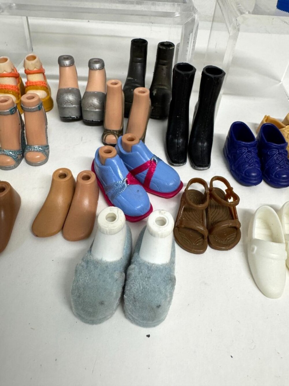 Bratz Dolls Shoes and Feet Boys & Girls 28 pair - Picture 7 of 8